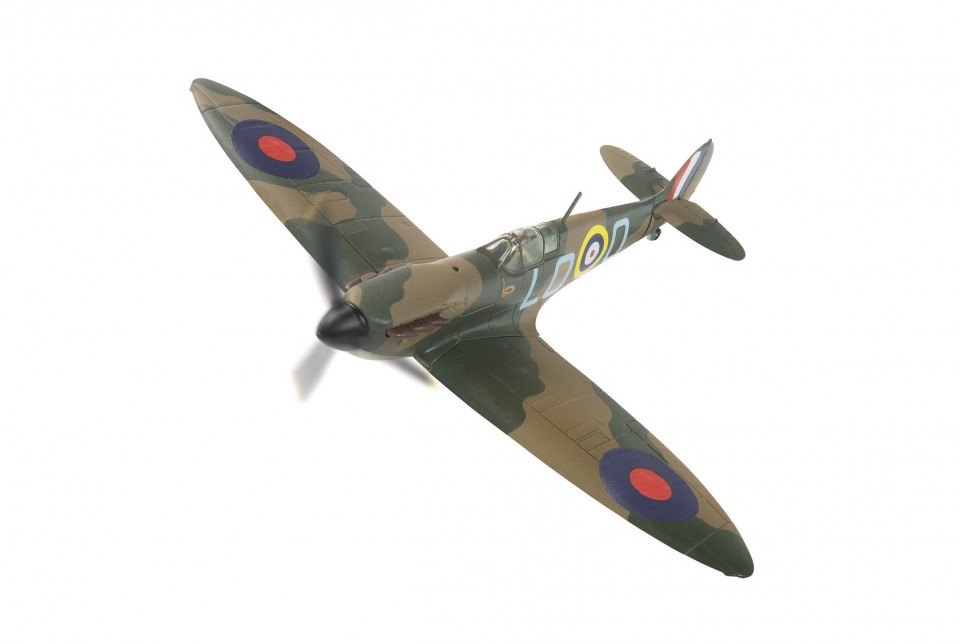 AA39210 Spitfire MkI, LO-Q, L1004 Squadron Leader A Johnstone, 602 Squadron, DFC Tangmere, August 1940 £37.99 NOW IN STOCK !