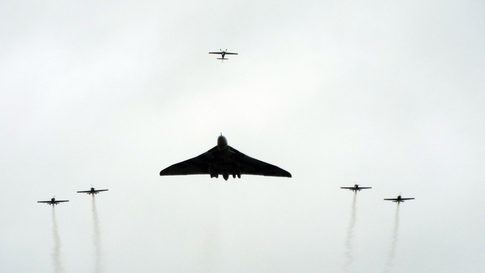 The Blades with Avro Vulcan XH558 over Sywell !