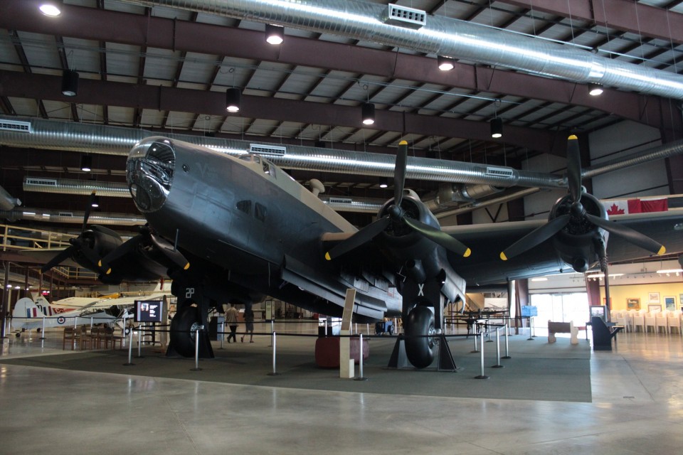 Handley Page Halifax NA337 - National Air Force Museum - Trenton 