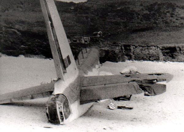 Crash of Short S.25 Sunderland III off Praa Sands