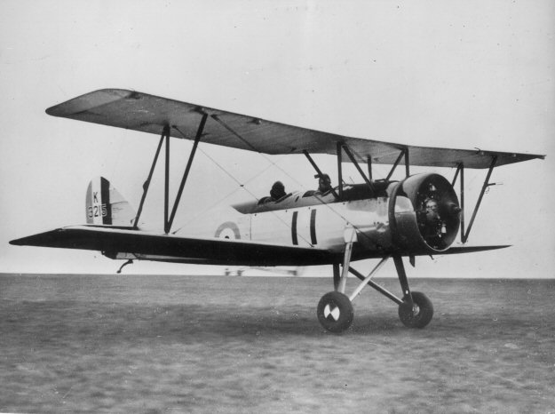 The Tutor was ordered by the RAF in 1931 as a succsessor to that famous veteran, the Avro 504, as its standard primary trainer.