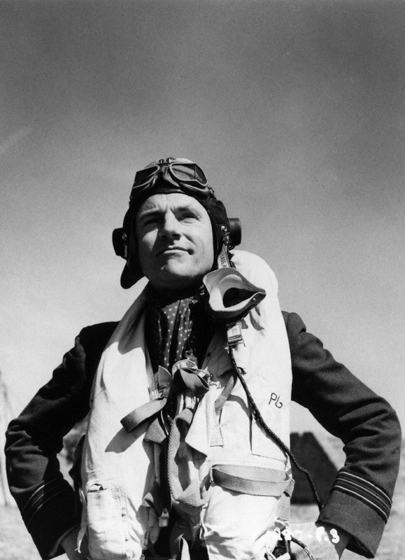 Kenneth More as Douglas Bader in 'Reach for the Sky'