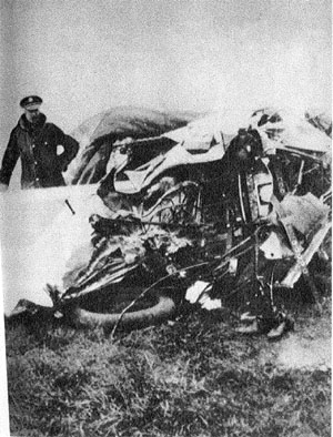 The crash in 1931. Douglas Bader's shoes can be seen in the right foreground of the picture.