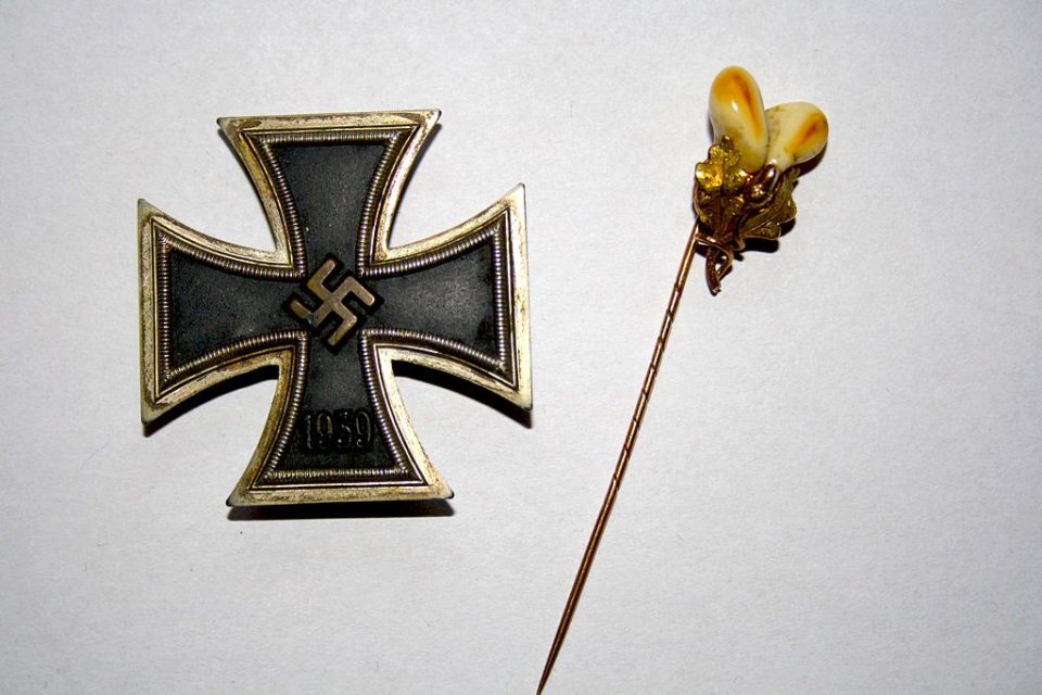  Wick's Iron Cross and Oak Leaves pin (family possession)