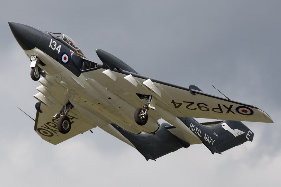 SV 25 SeaVixenKembleXP924-5b