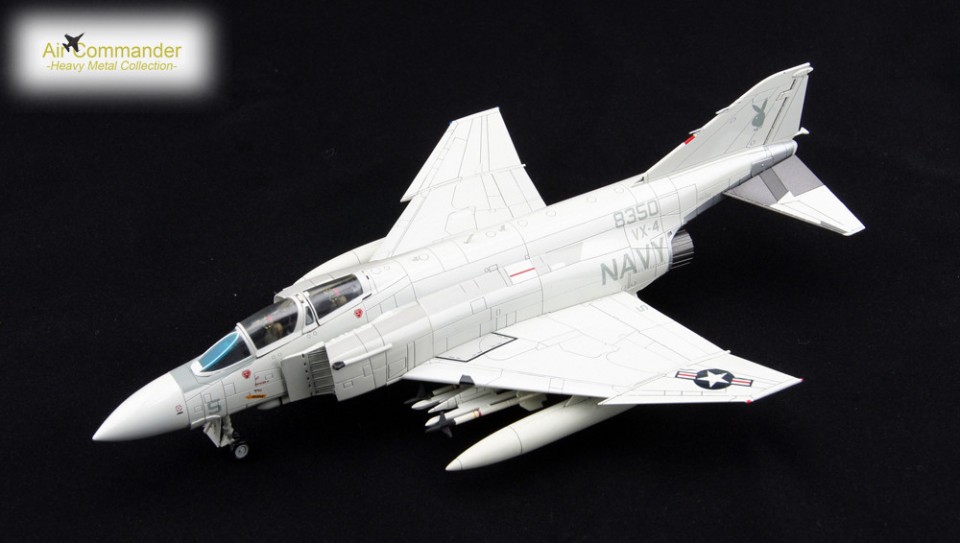 330111 Air Commander McDonnell Douglas F-4J Phantom II USN VX-4 Evaluators, "Vandy 5", NAS Point Magu, CA, 1977