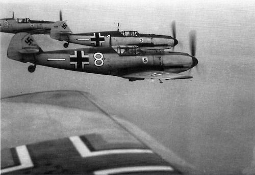 Messerschmitt Bf 109Es of JG 26 in 1940 this Fighter Wing featured prominently in the Battle of Britain that summer its 3rd Staffel Squadron being led by Adolf Galland