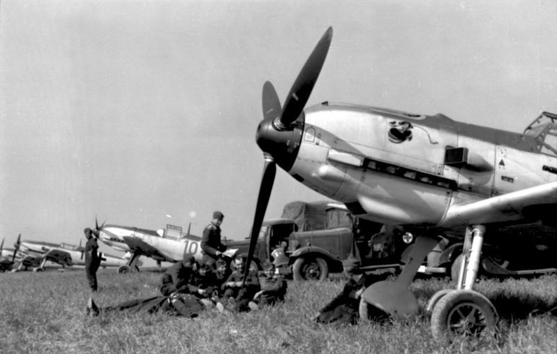 Bf 109Es, 1940. Galland flew the Bf 109 in air-to-air combat for the first time over France and Belgium