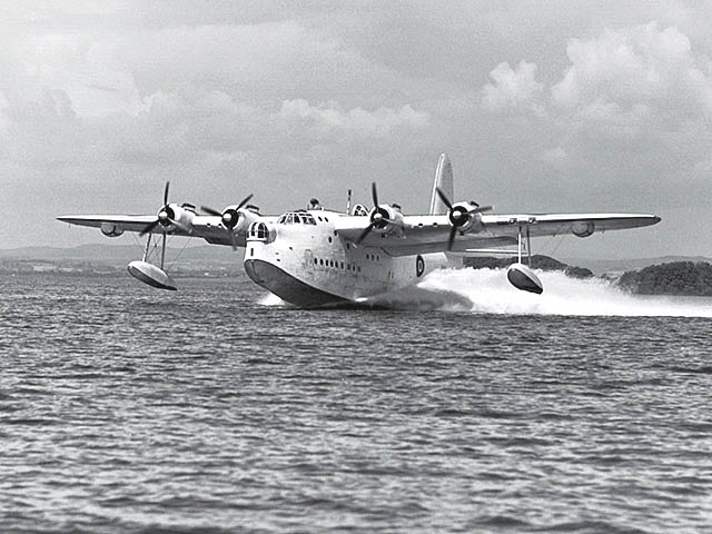 A Mark IIIa with Mk III engines and bomb windows, but Mk V radar blisters and nose guns