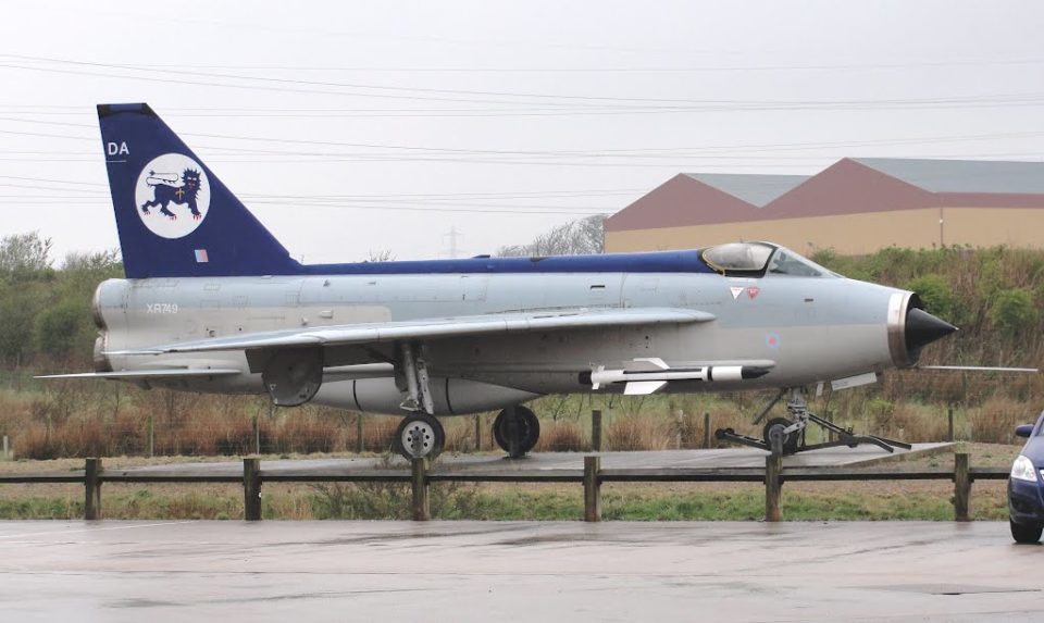 English Electric / BAC Lightning F.3 XR749