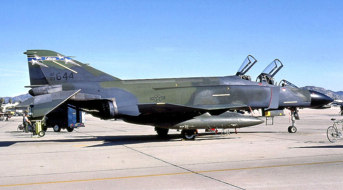 F-4C Phantom II, Air National Guard runt 1985 - Sida 4 Cal1-McDonnell-F-4C-20-MC-Phantom-II-63-7644-196th-Tactical-Fighter-Squadron-193rd-Tactical-Fighter-Group-California-ANG-1987